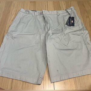 Vineyard Vines Men’s 11” Breaker Short - size 40